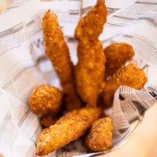 Tiras De Pitu Con Salsa De Curry Y Mango  8 (Uds.)