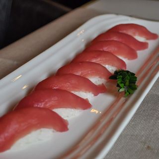 Sushi tonno