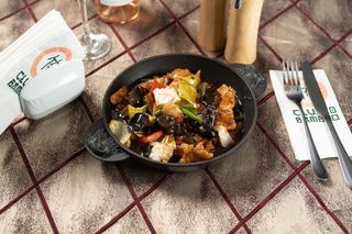 Salau pe plita incinsa