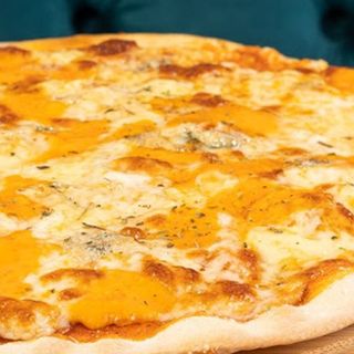  პიცა ოთხი ყველით