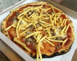 Pizza kebab e patate senza glutine