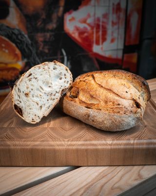 Тартін з в'яленими томатами та льоном