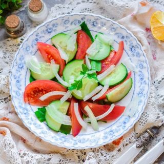 Салат свежий с маслом