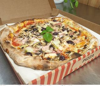 Пица Капричоза