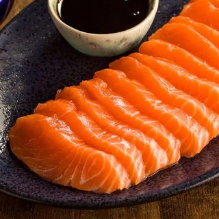 Sashimi Salmão 6  Peças