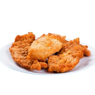 Menú Con Plato De Pechuga De Pollo Rebozada
