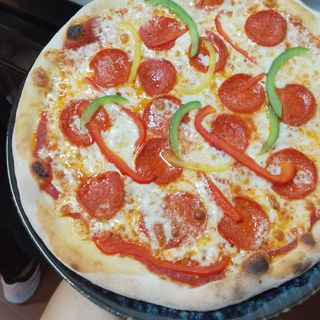 Pizza Mister Pepperoni (30 Cm.)