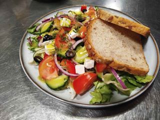 Sałatka grecka wege