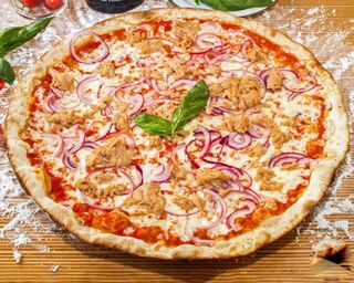 Pizza bio tonno & cipolla di Tropea