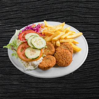 Falafel Con Patatas Y Ensalada