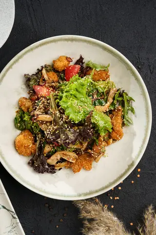 Салат курица панко (320г)