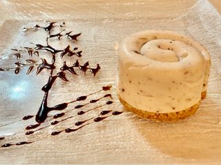 Tortino di ricotta con scaglie al cioccolato