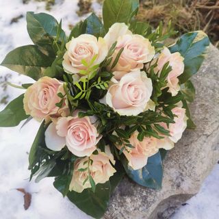 Buchet 9 trandafiri roz