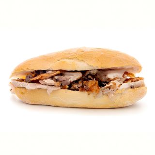 Panino con porchetta cremoso