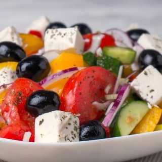 Греческий салат (350 гр.)