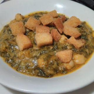 Ración De Espinacas Con Garbanzos
