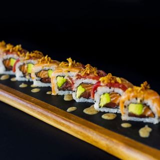 URAMAKI SHAKE MAGURO /8 UDS