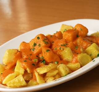 Patatas bravas