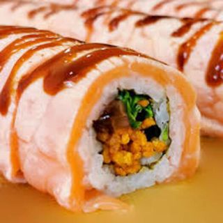 Uramaki Salmão Braseado