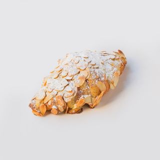 Duplo pečeni kroasan sa kremom od badema