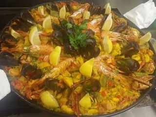 Паеля за трима