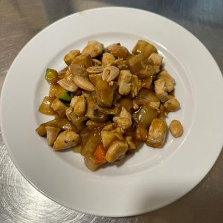 Pollo Con Almendras
