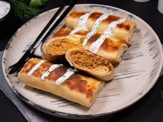 Naleśniki pełnoziarniste z indykiem - 2 szt. (na gorąco)