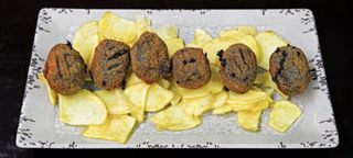 Croquetas De Calamar En Su Tinta (Ración)