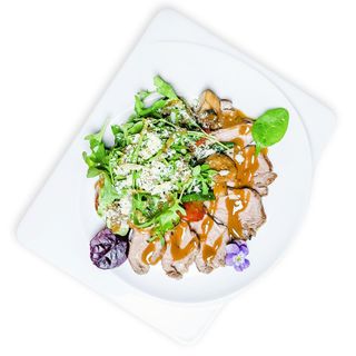 Салат з ростбіфом, печерицями та овочами   (220г)