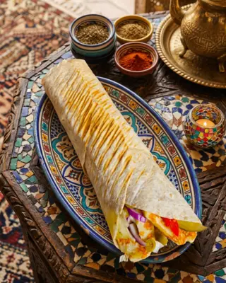 HALLOUMI TORTILLA MAŁY ROLL