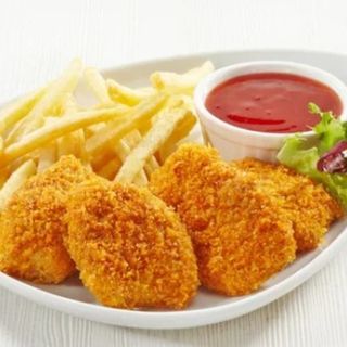 Nuggetsy 6 szt. + Crispy 6 szt. + 2x frytki