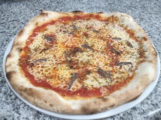 Pizza Napoletana (L)