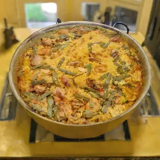 Media Ración De Paella Valenciana (200 G.)