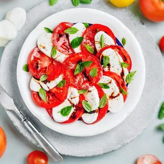 Класическо капрезе (350г)