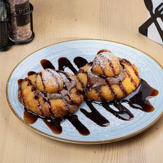 Papanasi cu crema de ciocolata