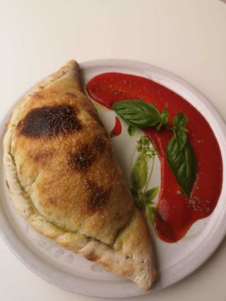 Calzone Bolognese 