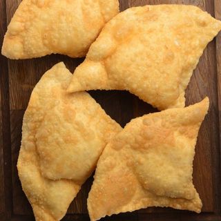 Хрусткі чебуреки 4 сира 4шт (300г)