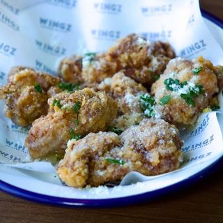 Boneless Garlic Parm (6 Uds.)