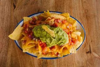 NACHOS BÁSICOS