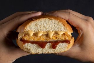 BBQ Macaroni Burger