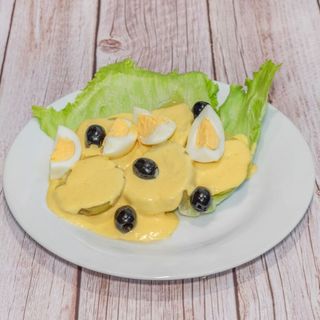 Papas a la huancaína XL