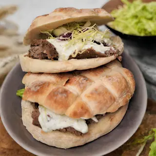 Doner u somunu