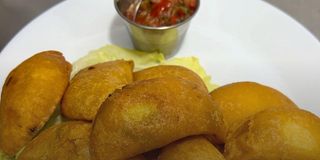 Mini empanadas de carne (10 uds.)