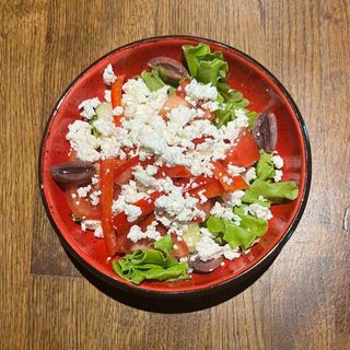 Салат грецький 