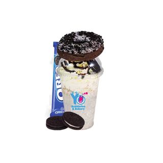 Milk Shake Oreo + Donuts Oreo