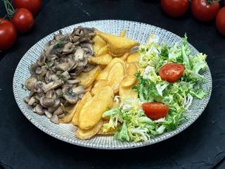 Meniu cu ciuperci și cartofi (280g)
