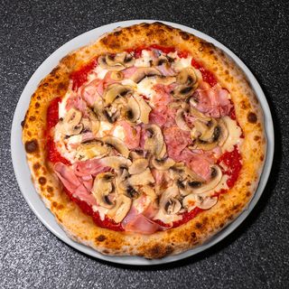 Prosciutto e funghi