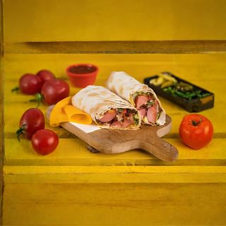 ბულდოგი პატარა ყველით