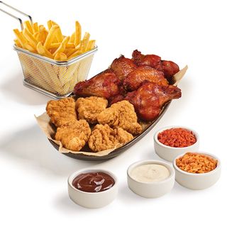 DUO ZESTAW: NUGGETSY oraz WINGSY lub STRIPSY DIP&CRUNCH