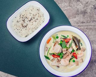 ZIELONE CURRY z warzywami i krewetkami